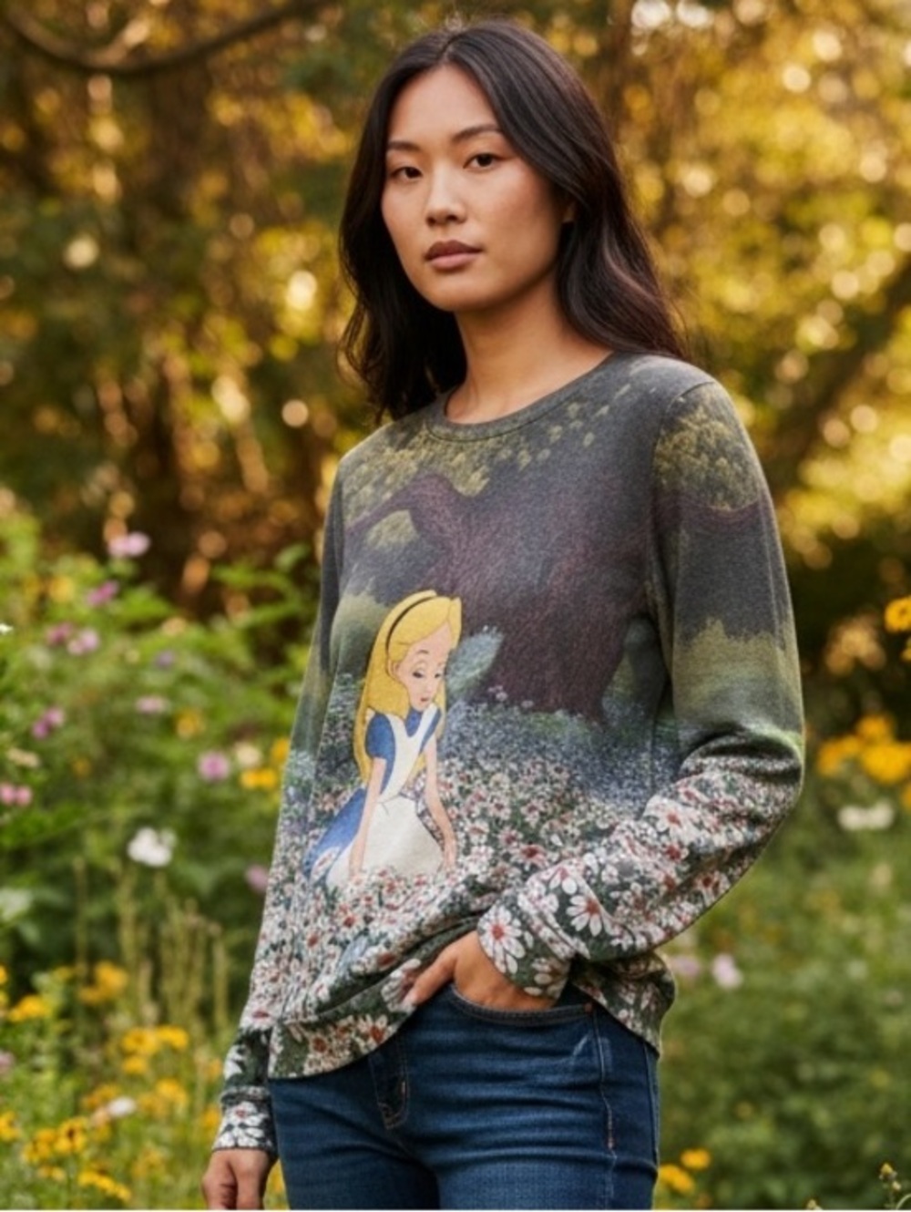 Disney Gray and Blue Alice  in Wonderland Floral cotton size M